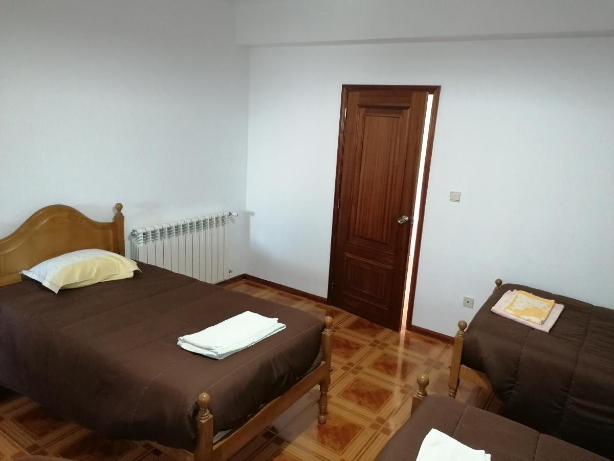 Quarto Triplo com Casa de Banho